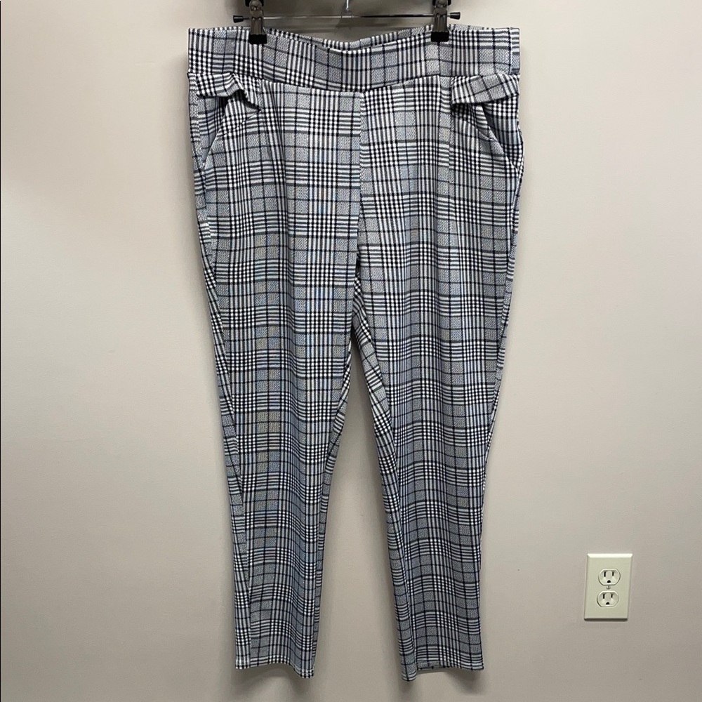 Maze Collection Black and White Plaid Pull On Stretch Skinny Ankle Pants 3X